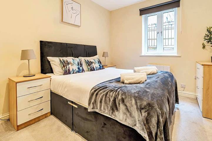 Apartment for 4 people, with pets in Basingstoke