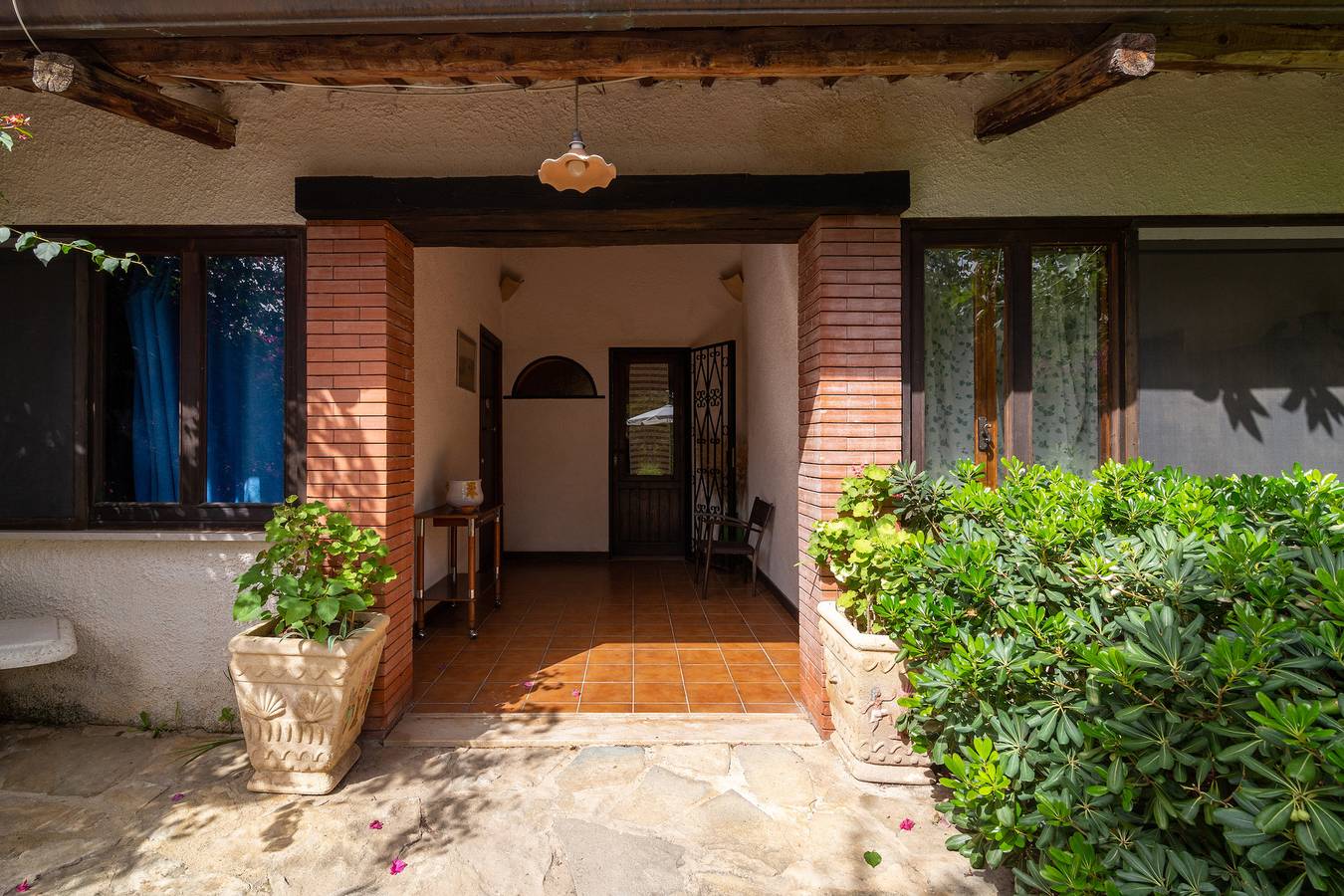 Appartamento intero, Appartamento 'Tenuta Donna Vittoria - Edera' con vista sulle montagne, piscina e Wi-Fi in Trapani, Provincia di Trapani