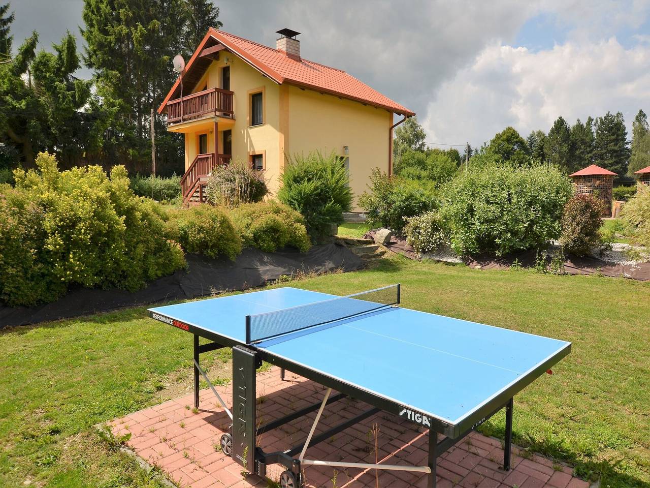 Country House in Czech Forest with Pool in Horní Kozolupy, Region Pilsen
