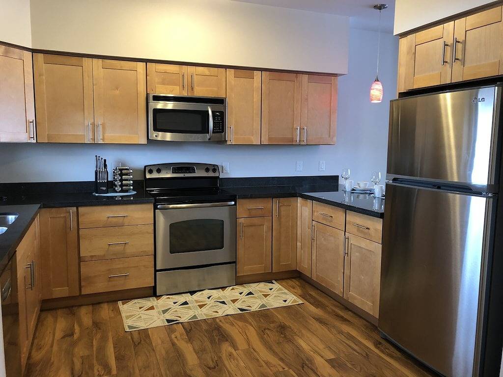 Ganze Wohnung, Modernes Apt # 302 - ein Block von St. Pat's Hospital in Missoula, Lolo Nationalwald