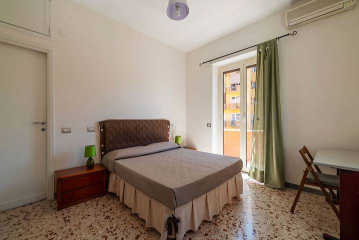 Geheel appartement, Vakantieappartement voor 4 personen met balkon/terras in Rome, Provincie Rome