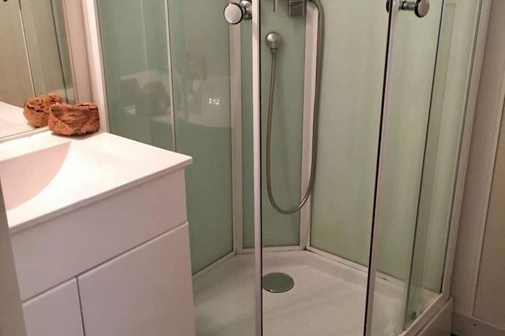 Location de vacances pour 5 personnes, avec jardin ainsi que terrasse et piscine à Petreto-Bicchisano - 3