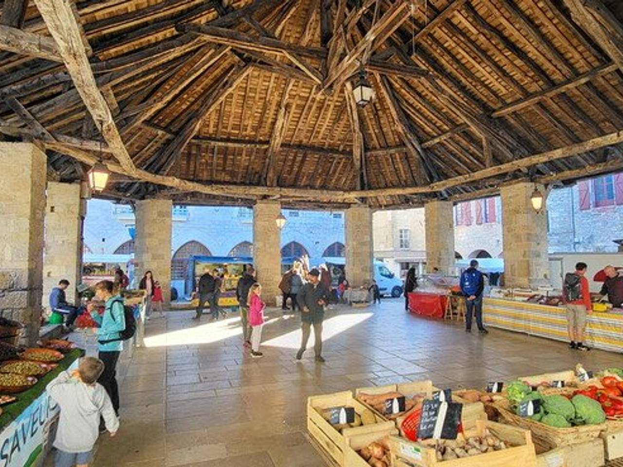 Apartamento entero, Apartamento con encanto, 4 pers, pueblo medieval Martel, Se admiten mascotas, Wifi gratis in Martel, Lot