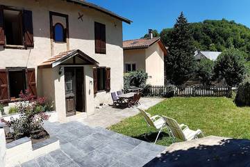 Gîte pour 6 personnes, avec jacuzzi et piscine dans Gouffre De Saoule Mauleon Barousse