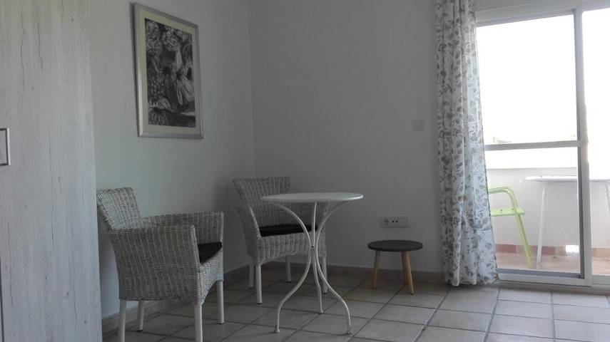 Gîte pour 3 personnes, avec jardin et terrasse à Salinas - 2