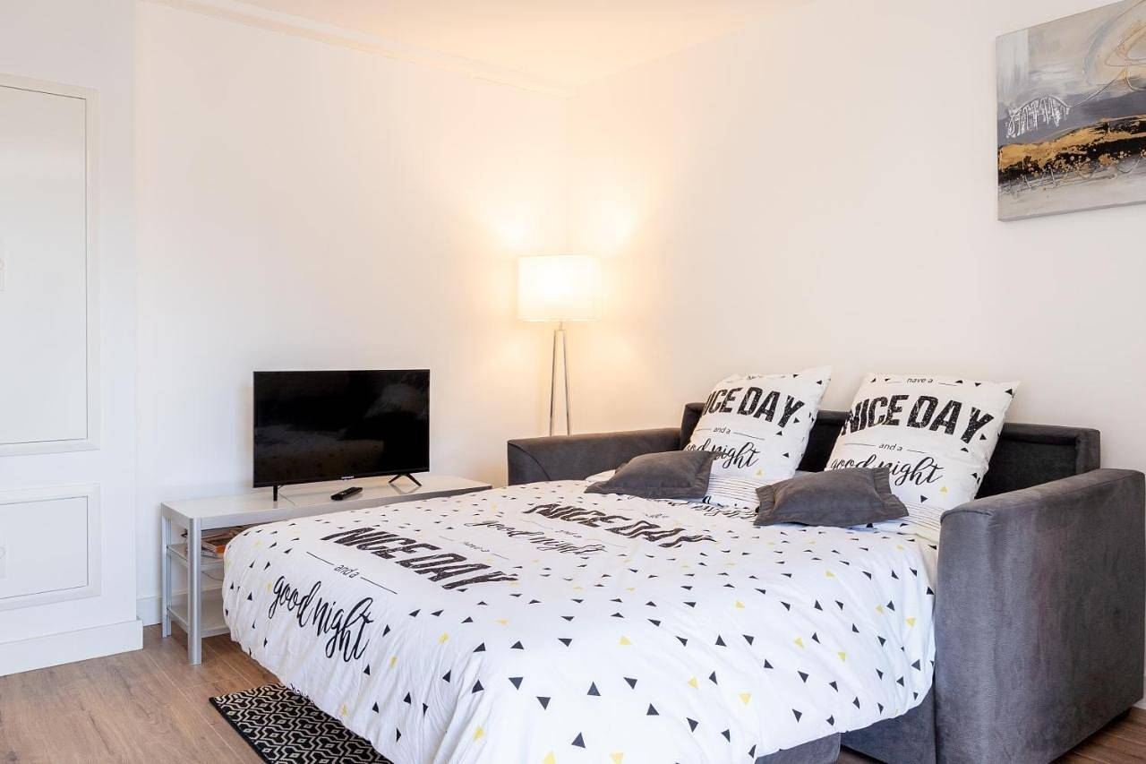 Appartement entier, One-Bedroom Apartment in Annemasse, Région de Saint-Julien-en-Genevois