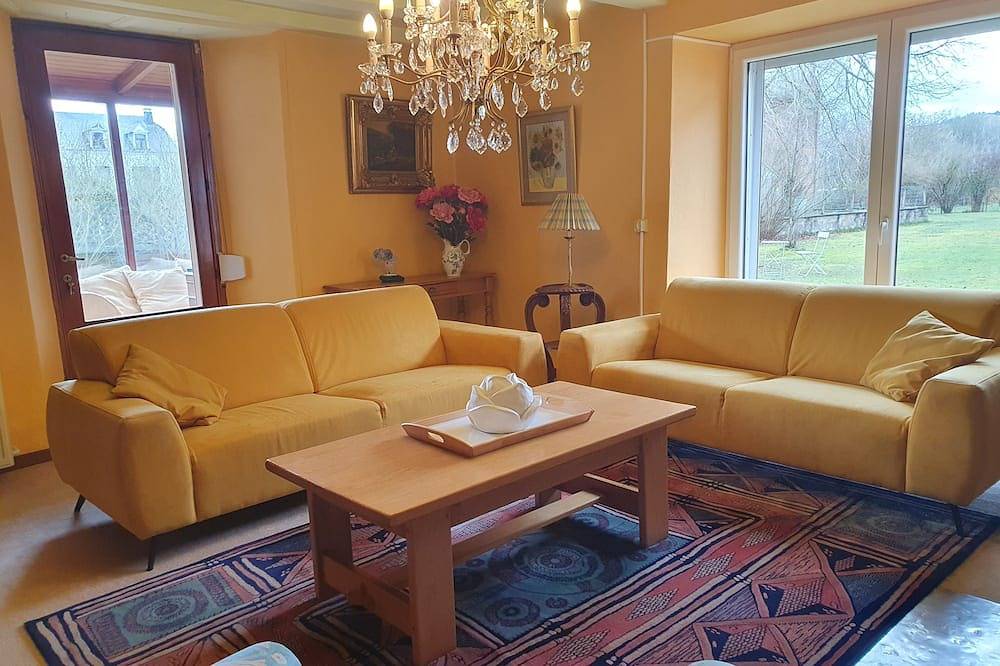 Gemütliches Ferienhaus, Sauna, Billard.  Für Familien -Freundesgruppen. in Suxy, Chiny