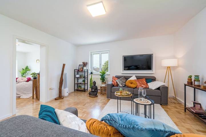 Ganze Wohnung, Og2 \"R\" Schöne 3-Zimmer 80m² City Wohnung 15 min. von Salzburg in Freilassing, Rupertiwinkel