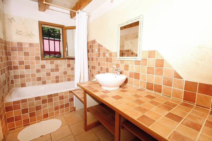 Location de vacances pour 5 personnes, avec jardin, animaux acceptés à Grane - 4