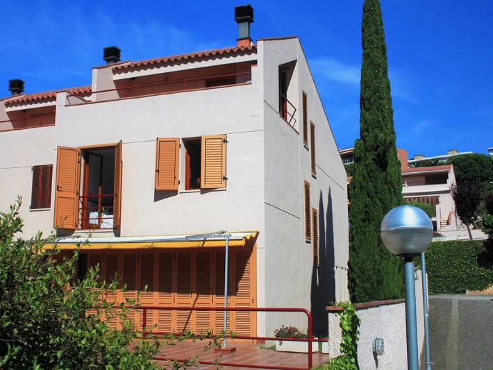 Casa rural para 6 personas, con piscina y jardín en Sant Feliu de Guíxols - 2