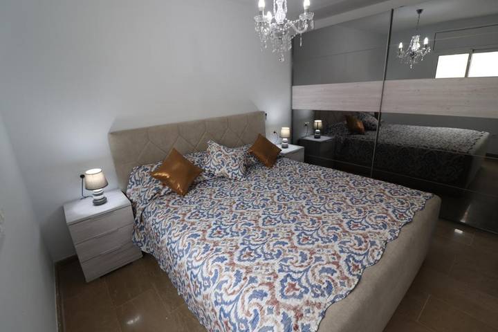 Chalet para 10 personas, con piscina además de balcón y jacuzzi en Baix Camp - 2