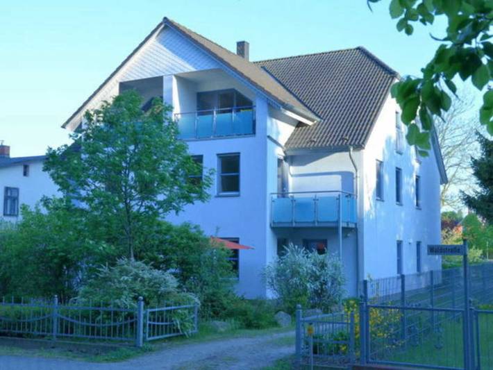 Ferienwohnung für 4 Personen, mit Balkon und Garten in Zempin