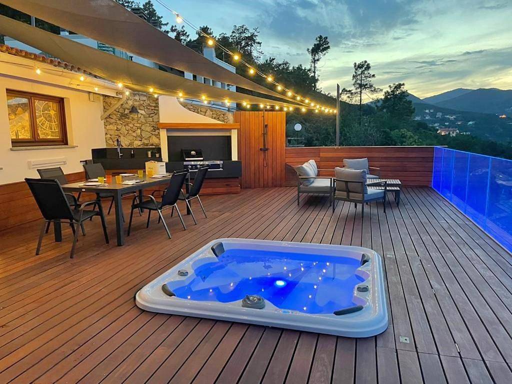 Spettacolare vista isola Terrazza e idromassaggio in Noli, Riviera di Ponente