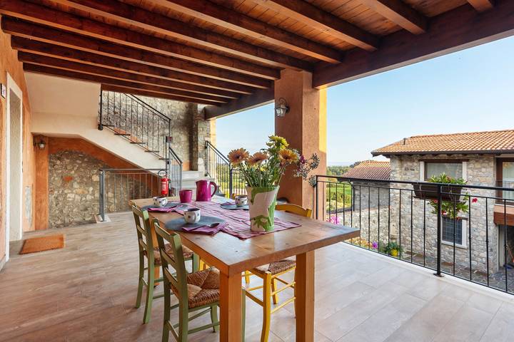 Vacation rental for 4 people, with lake view, with pets in Brescia Province