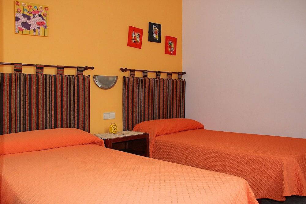 Villa With Private Heated Pool in Playa Blanca, Yaiza