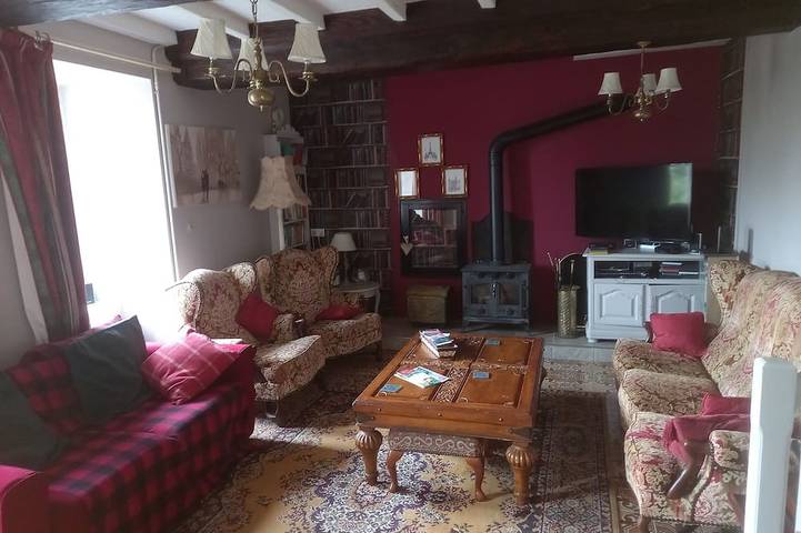Gîte pour 4 personnes, avec Piscine à Fougerolles-du-Plessis