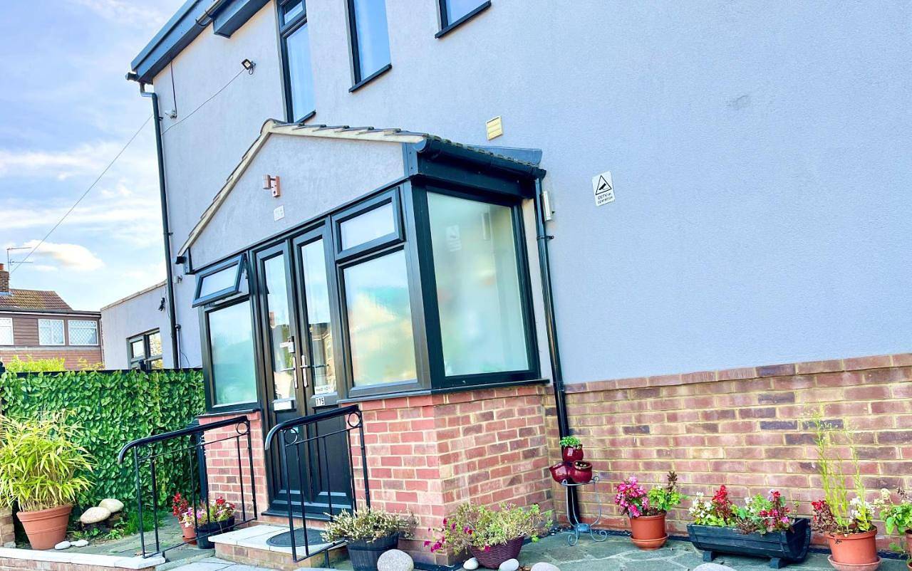 Entire apartment, One-Bedroom Apartment in Dartford, Kent