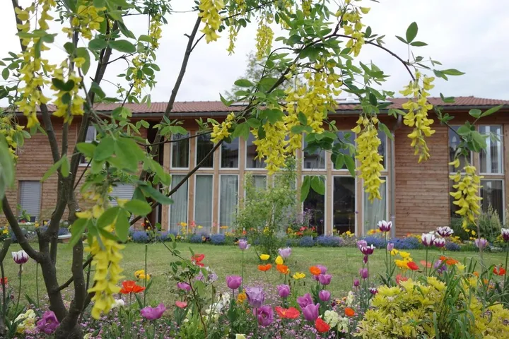 Casa de huéspuedes para 2 personas, con jardín y piscina - 1