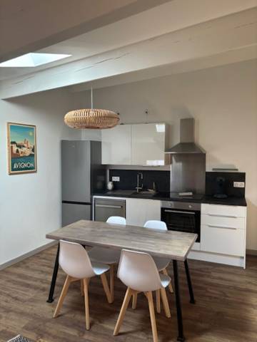 Appartement De Vacances pour 4 Personnes dans L'Isle-sur-la-Sorgue, Provence, Photo 3