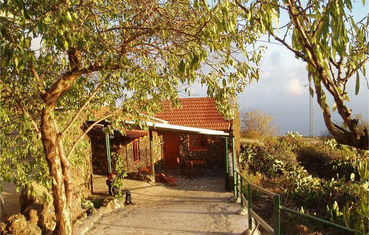 Sea View Apartment with Terrace & WiFi in Taibique, El Pinar de El Hierro