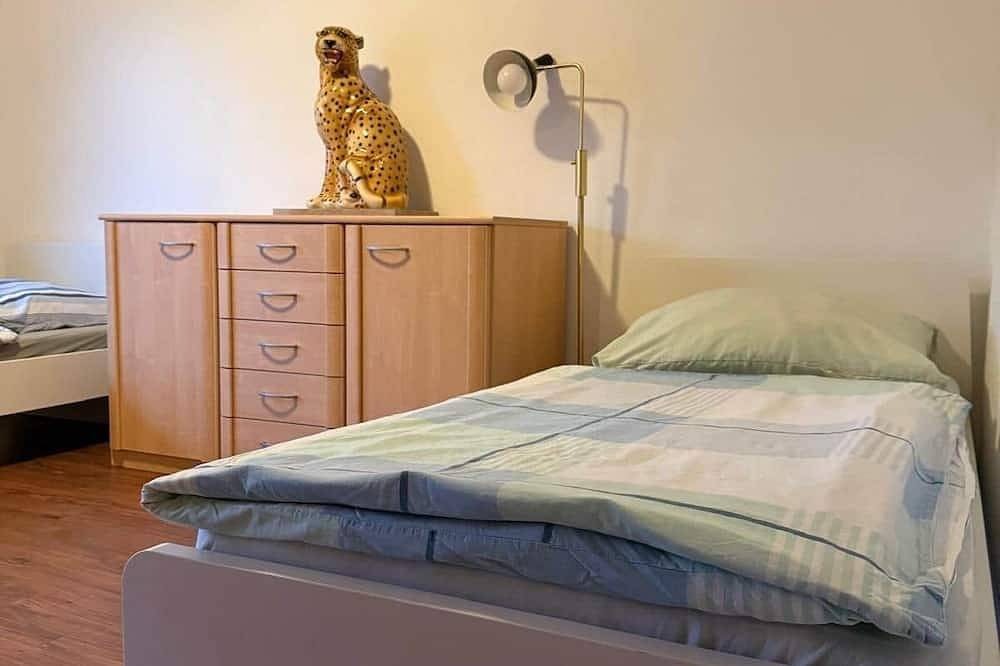 Ganze Wohnung, Monteurwohnung Oberhausen-Rheinhausen, Lönsweg 3, Eg in Oberhausen-Rheinhausen, Rheinebene