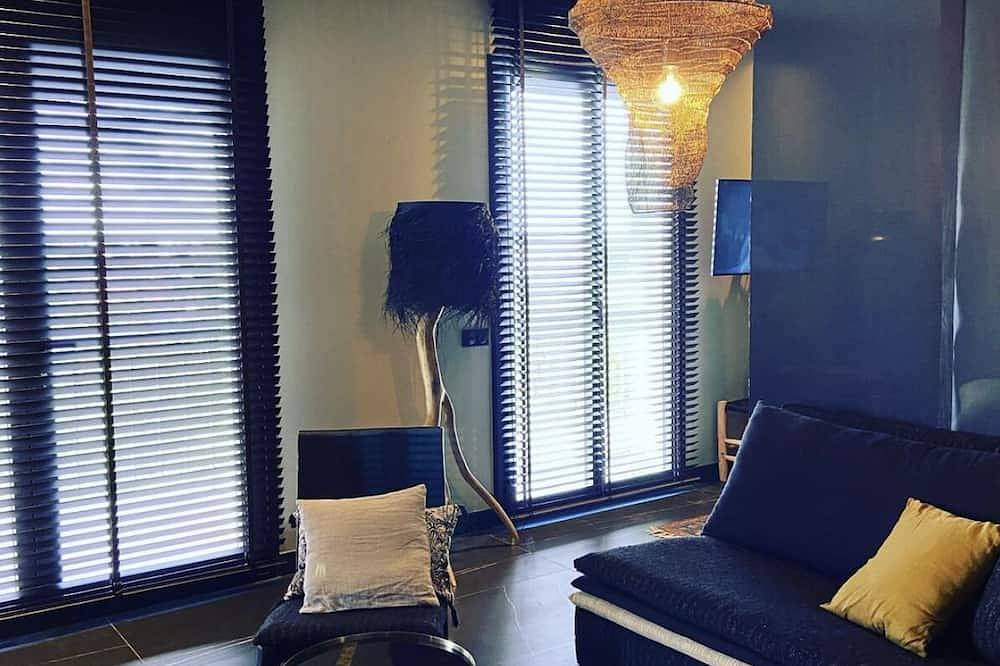 Geheel appartement, Apartment with hotel services and 7/7 concierge service in Salon-de-Provence, Aix-en-Provence en omgeving