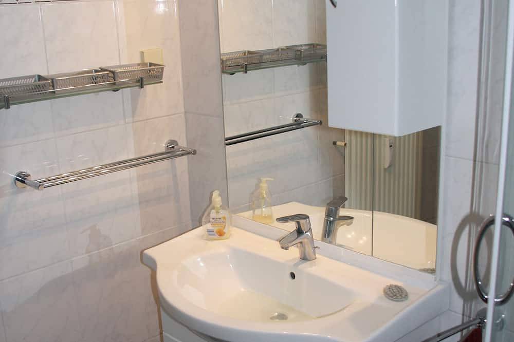 Ganze Wohnung, Helle und freundliche  Ferienwohnung im Zentrum von Grömitz in Grömitz, Ostholstein