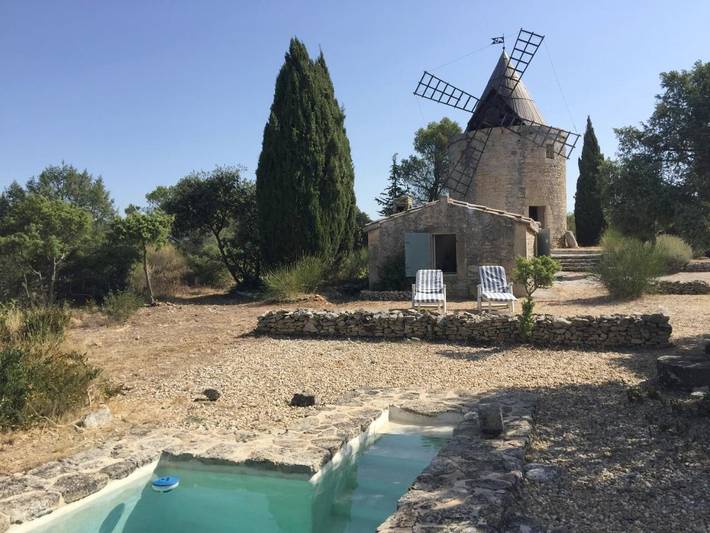 Location de vacances pour 5 personnes, avec jardin ainsi que vue et piscine, animaux acceptés à Castillon-du-Gard - 4