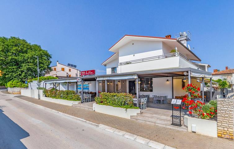 Holiday apartment for 8 people, with terrace - 1