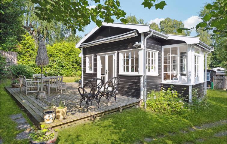 Feriehus for 5 personer, med Terrasse og Hage i Hornbæk