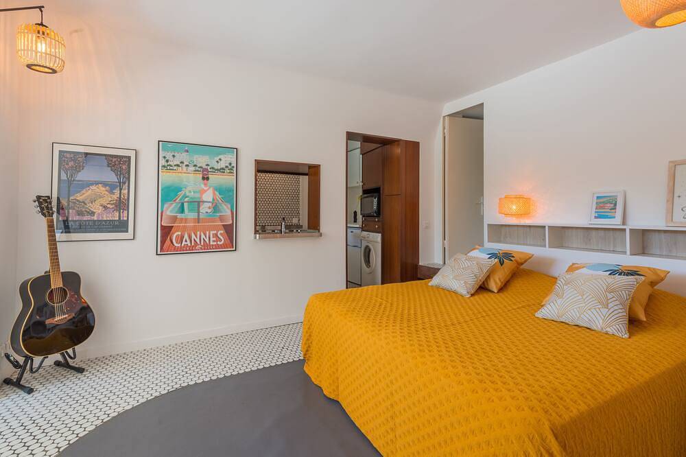 St Jean Cap Ferrat, rez de chaussée Villa, 3 chambres, piscine, terrasse, jardin in Saint-Jean-Cap-Ferrat, Région de Nice