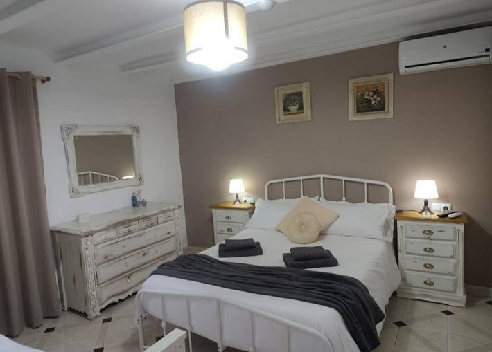 Location de vacances pour 6 personnes, avec vue et terrasse à La Línea de la Concepción