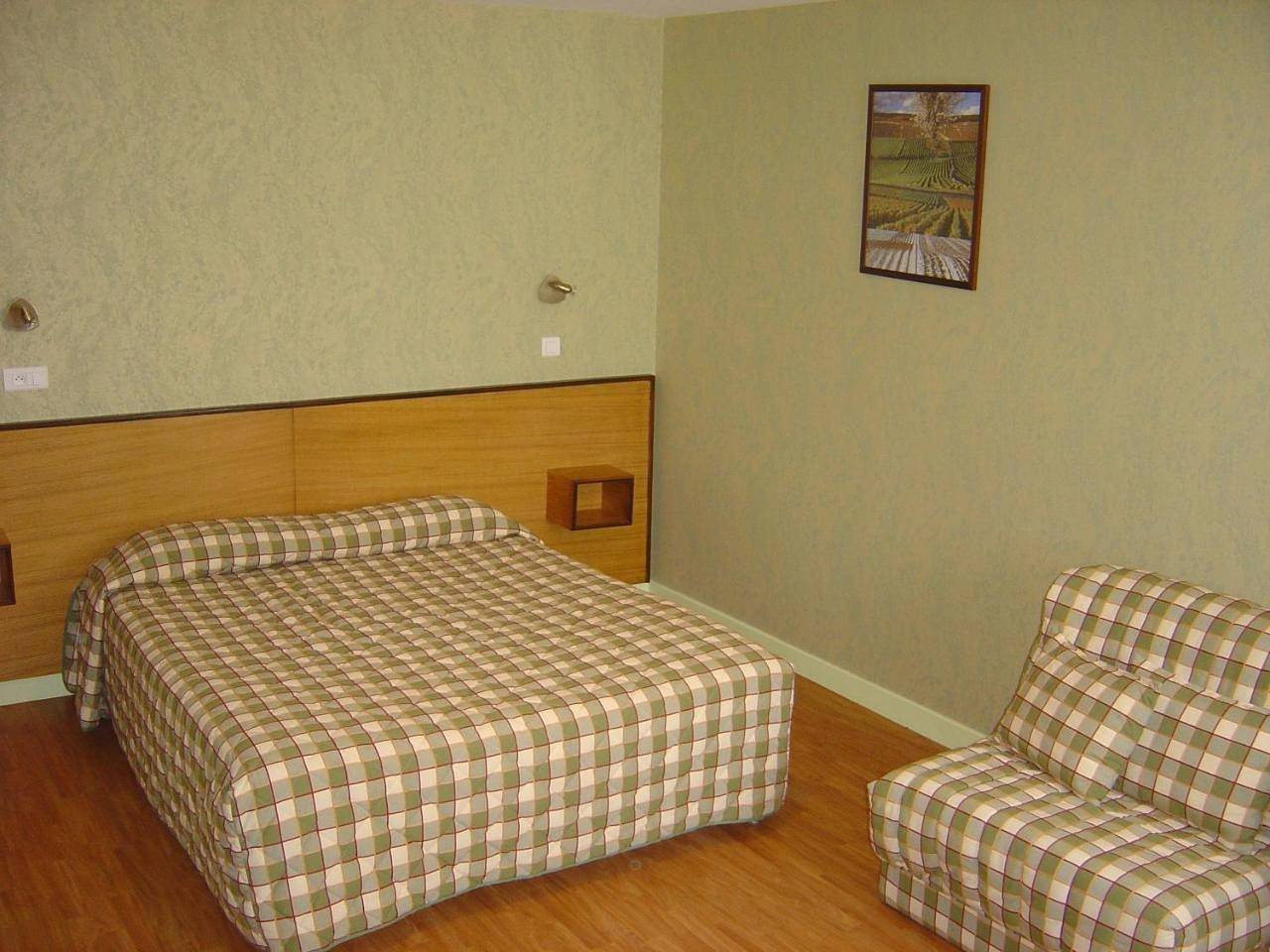 Double or Twin Room in Couches, Région d'Autun