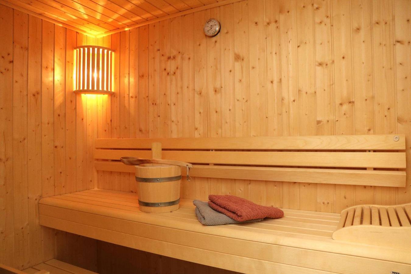 Ganze Wohnung, Sonnenweg 46/5 – Auszeit mit Seeblick. Sauna. Balkon. in Diemelsee, die Mittelgebirge