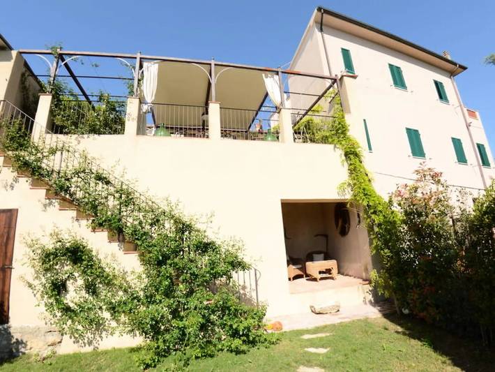 Villa für 8 Personen, mit Garten