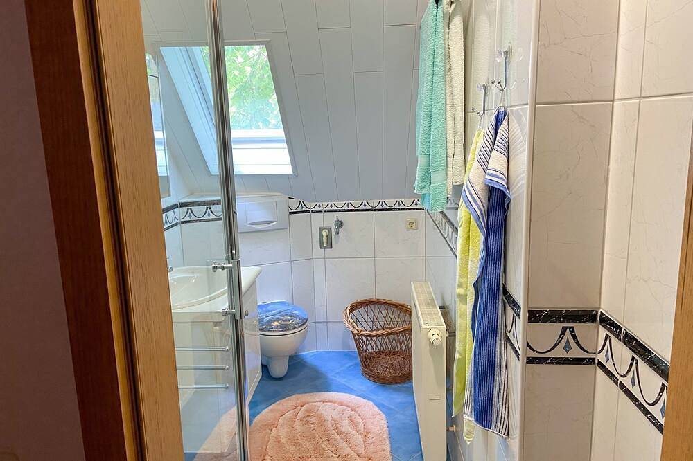 Ganze Wohnung, Ferienwohnung zwischen Wald und Strand - Ferienwohnung in Barhöft, Klausdorf