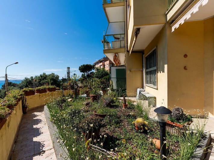 Gîte pour 5 personnes, avec terrasse et jardin à Bordighera - 3