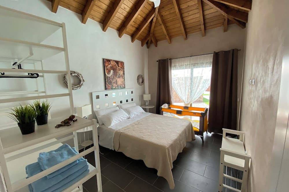 Homerez - Ruime villa met uitzicht op zee en bergen in El Roque, La Oliva