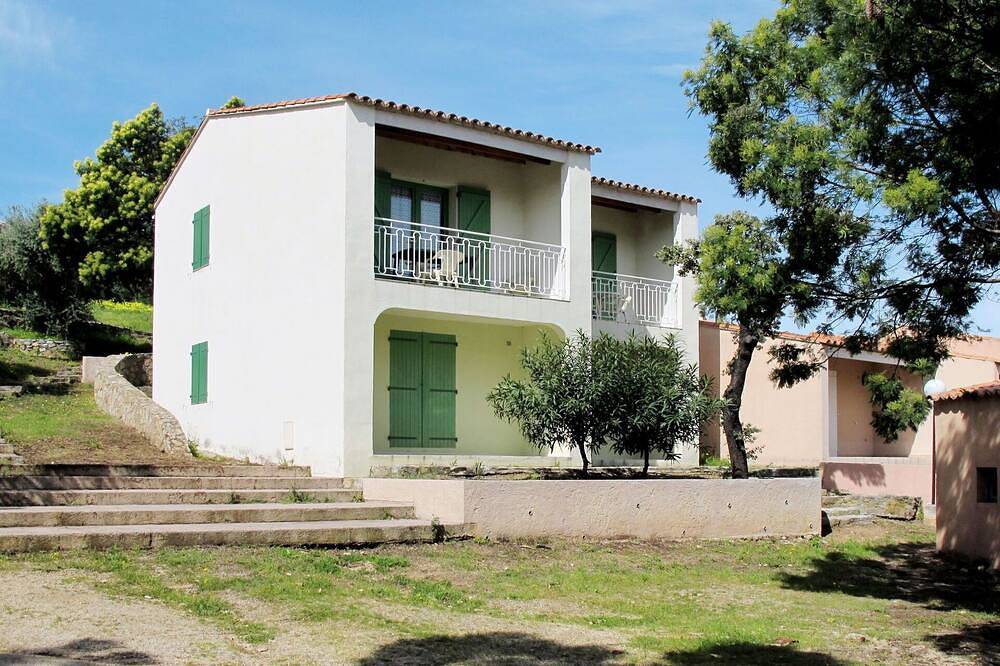 Appartement entier, Agréable appartement pour 4 personnes avec Wifi, Tv et terrasse in Algajola, Région de Calvi