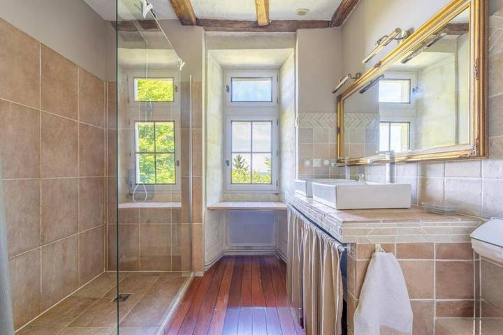 Location de vacances pour 4 personnes, avec jardin dans Colombiers (Vienne)