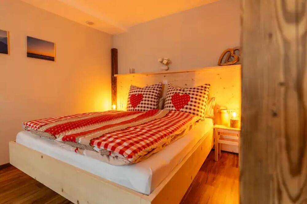 Ganze Wohnung, Gemütliches Apartment für zwei in Aying in Aying, Oberbayern