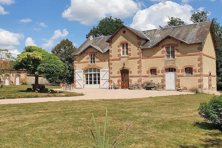 Holiday home for 12 people, with garden, with pets - 1
