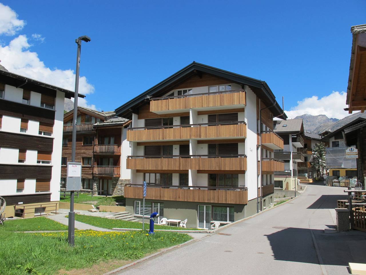 Appartamento intero, Appartementhaus Venetz ruhige Lage direkt an Skibushaltestelle in Saas-Fee, Alpi Pennine