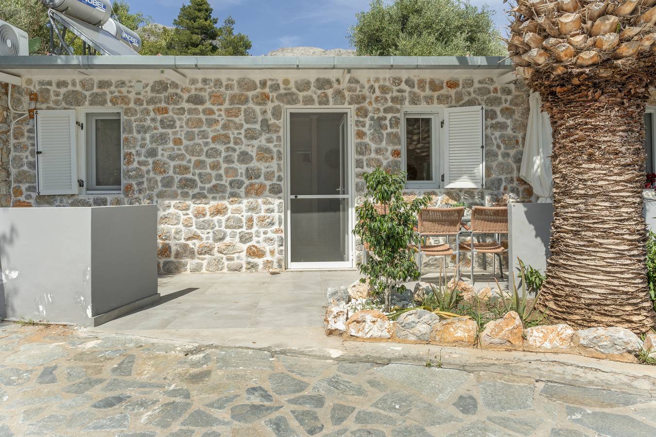 Appartement entier, Appartement "No 16" avec piscine partagée, Wi-Fi et climatisation in Panormos, Kalymnos