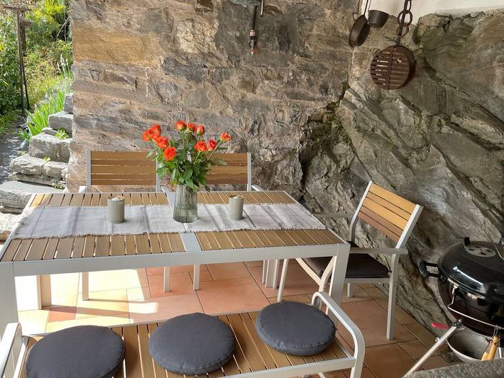 Ferienhaus für 4 Personen, mit Garten und Pool sowie Ausblick in der Schweiz - 4