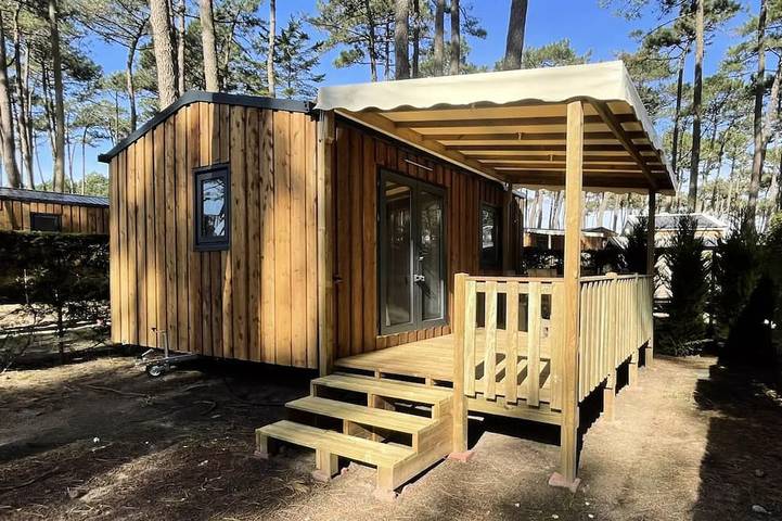Camping pour 5 personnes, avec terrasse à Messanges