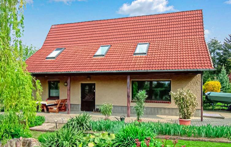 Ferienhaus für 6 Personen, mit Terrasse und Garten in Rechlin