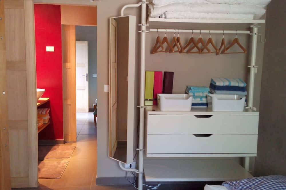 Casa de vacaciones con piscina en un entorno absolutamente fabuloso! in Isolabona, Alpes Ligures