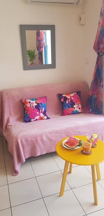 Gîte pour 3 personnes, avec vue et jardin dans Anse Caffard - 3