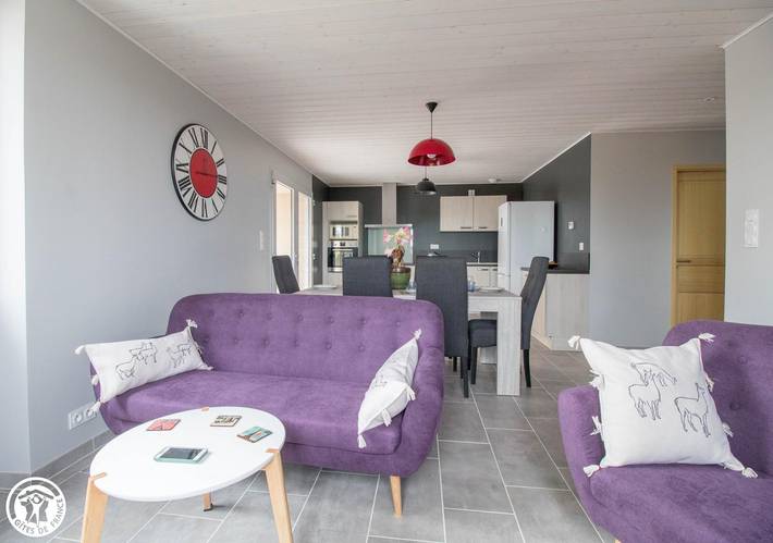 Gîte pour 6 personnes, avec Terrasse ainsi que Jardin et Vue